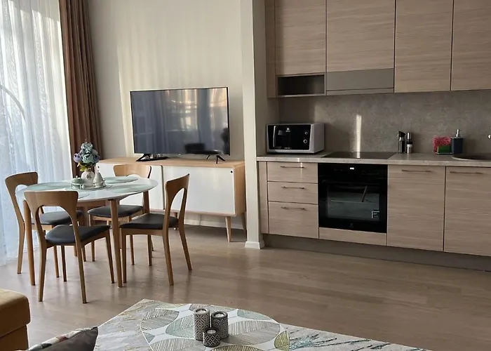 Blue Peony Apartment *